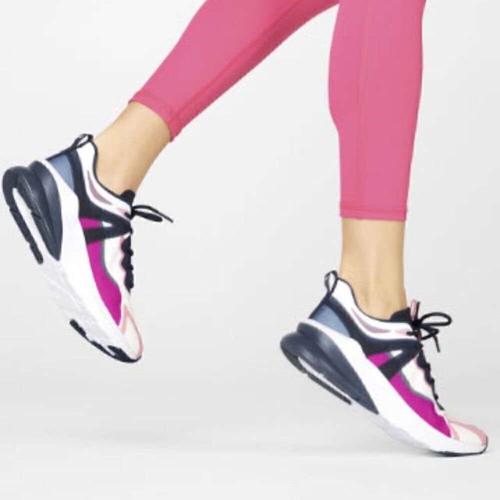 FABLETICS Cheviot Performance Sneaker